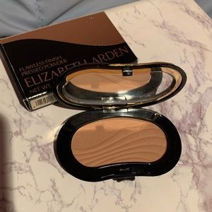 Elizabeth Arden Pressed Powder Translucent Dark